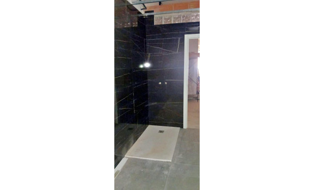 Revente - Local comercial - Alicante - Campoamor