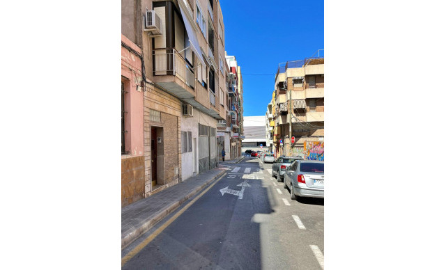 Revente - Local comercial - Alicante - Campoamor