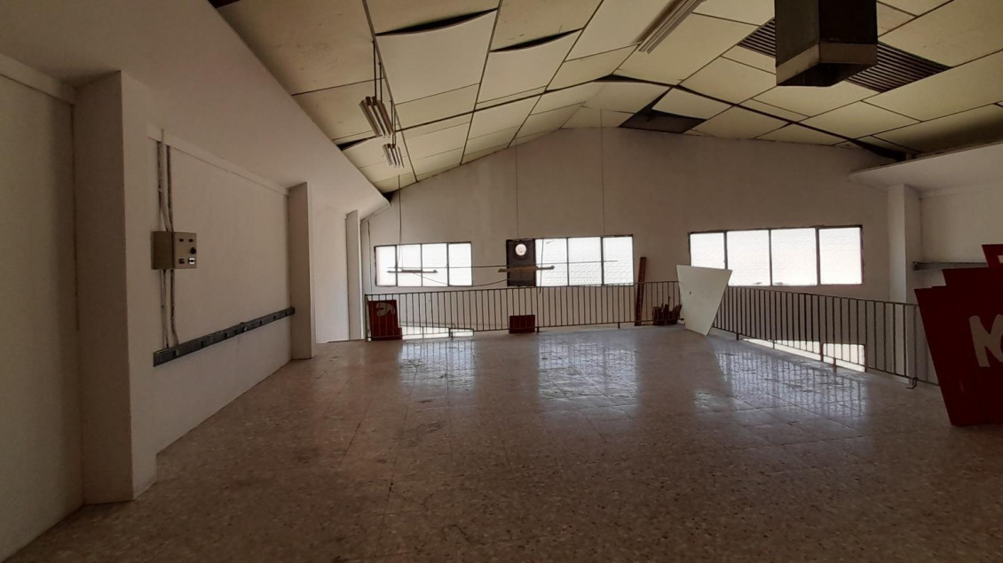 Revente - Nave industrial - Elche - Carrus