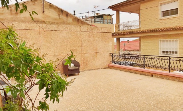 Sale - Casa de Pueblo - Orihuela - La Aparecida